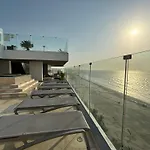 Luxury Condo Front Of The Beach