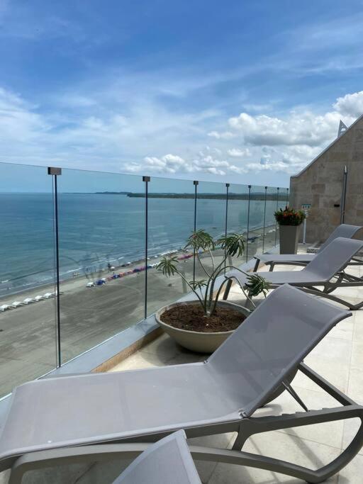 Luxury Front Of The Beach Cartagena